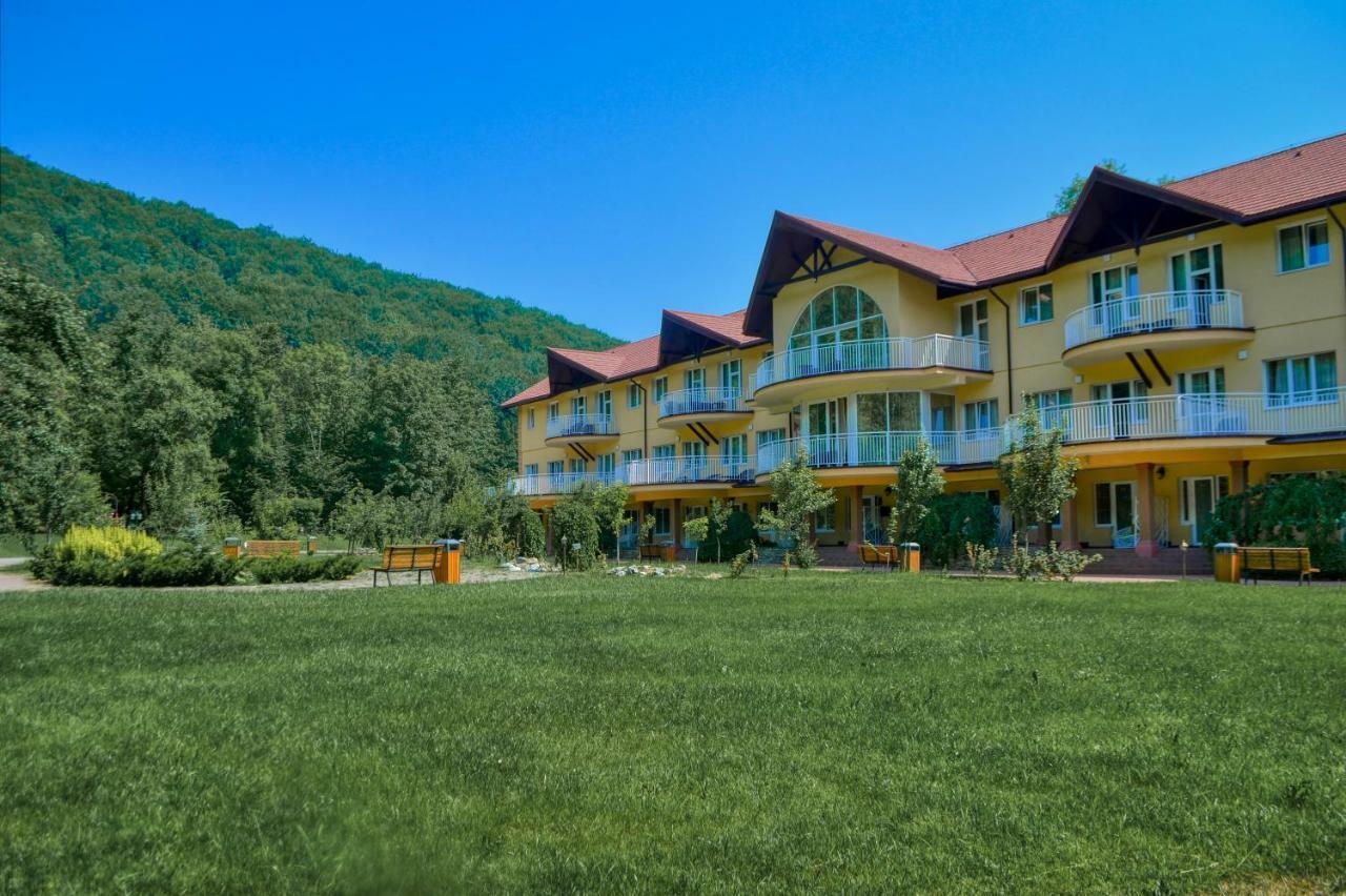 Belle Royalle Lisarnya Exterior foto